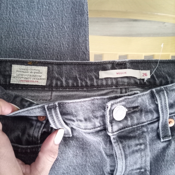 Levi's Charcoal Denim Jeans Wedgie - Picture 2 of 5